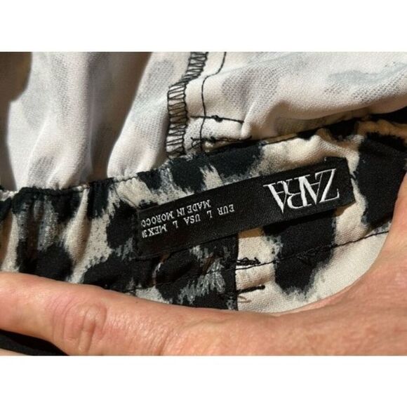 Zara pull on pocket short size large - Picture 4 of 4